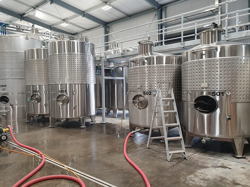 wine fermentation tanks for sale