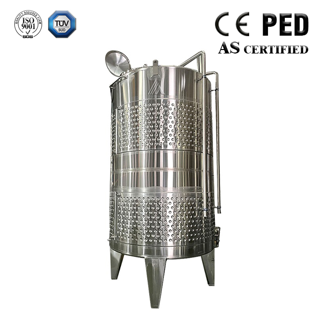 ethyl alcohol storage tank with insulation with agitator
