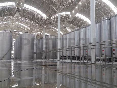 winery tank 2.jpg