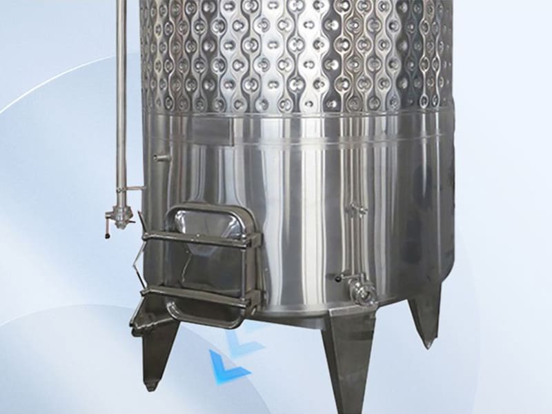 Slope bottom & large rectangular manhole