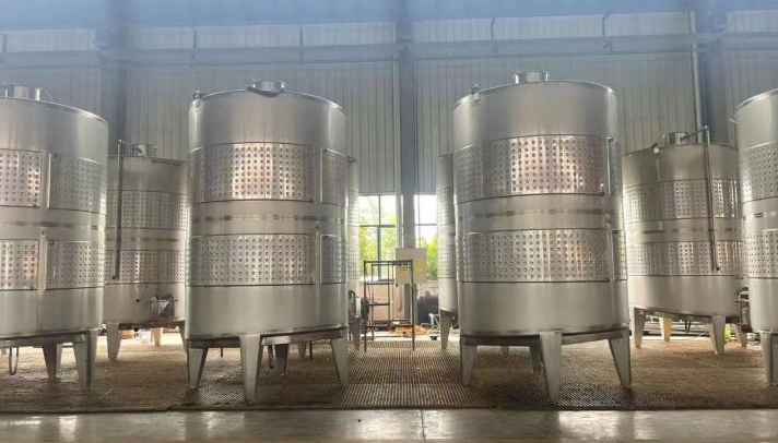 Australia --9 Pieces 10KL Dry Red Fermentation Tanks Project --Adelaide
